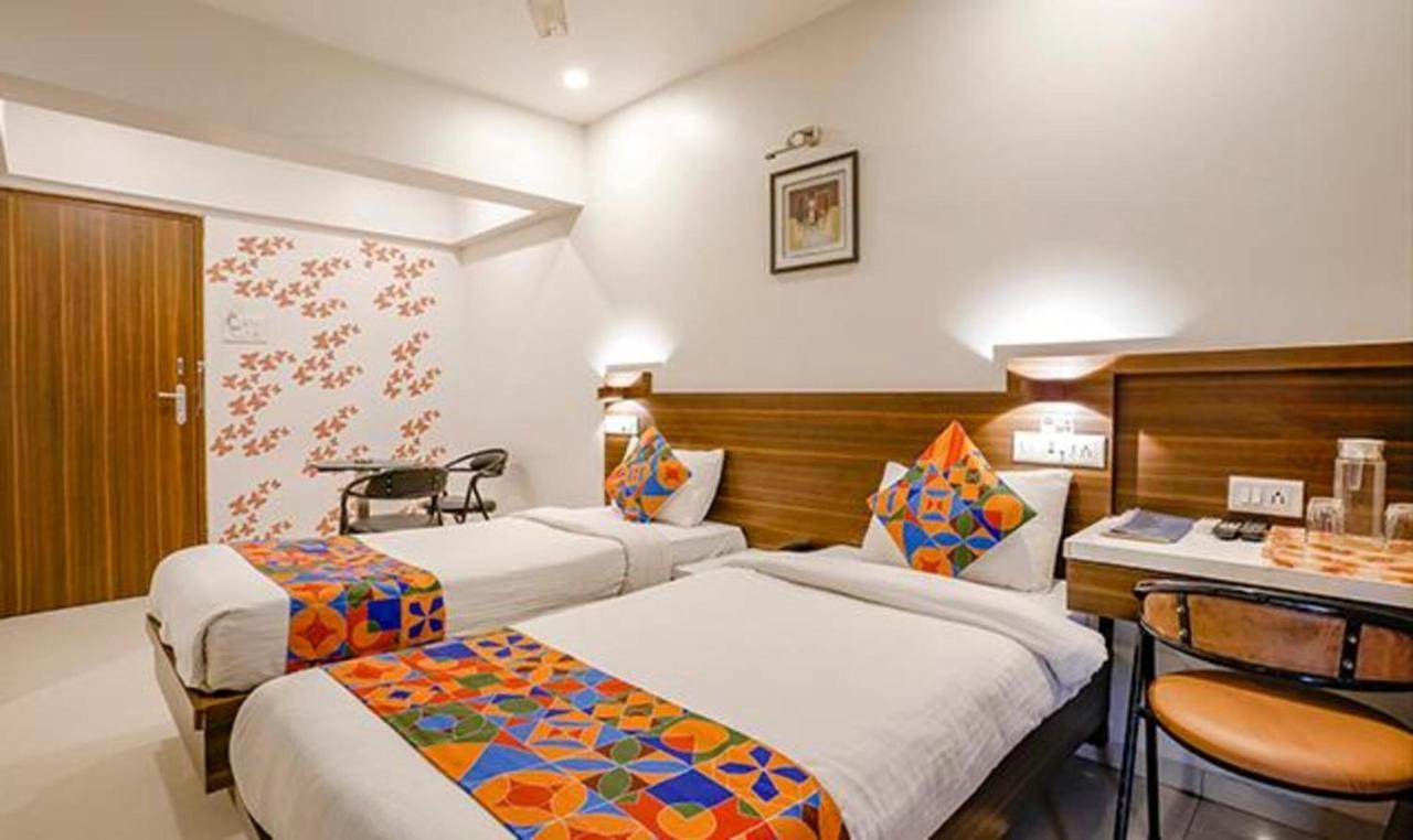 Srikrishna Paradise Hotel Thane Navi Mumbai Zewnętrze zdjęcie