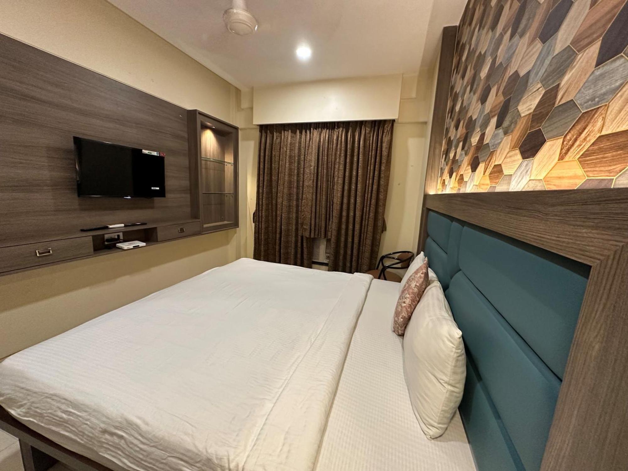 Srikrishna Paradise Hotel Thane Navi Mumbai Zewnętrze zdjęcie